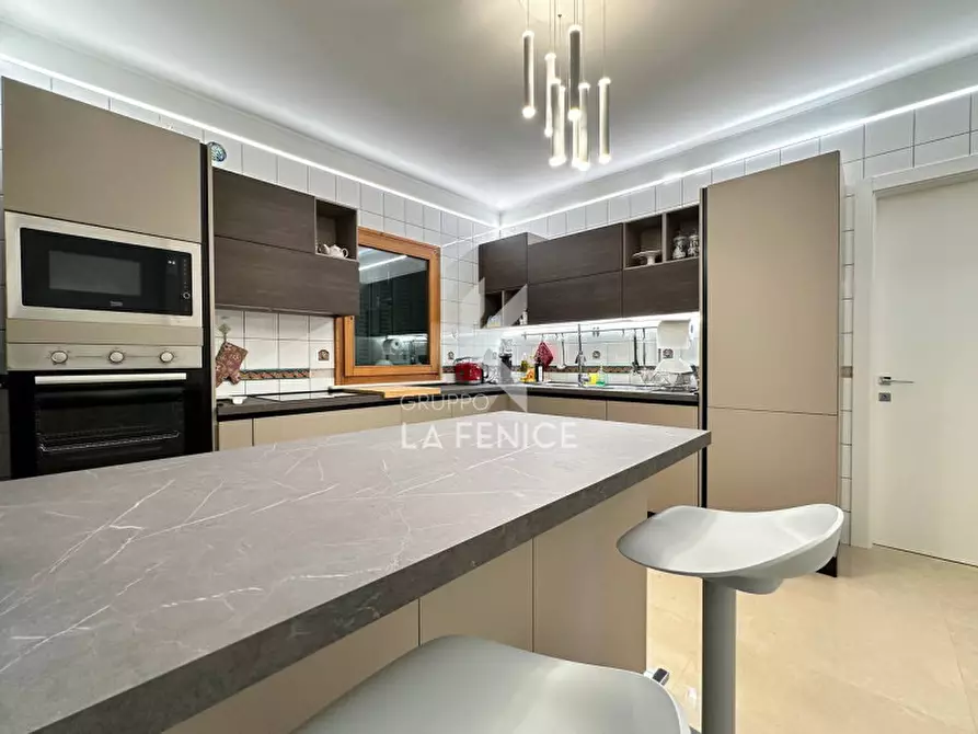 Immagine 71 di Villa in vendita  in Via Massafra 1 a Martina Franca