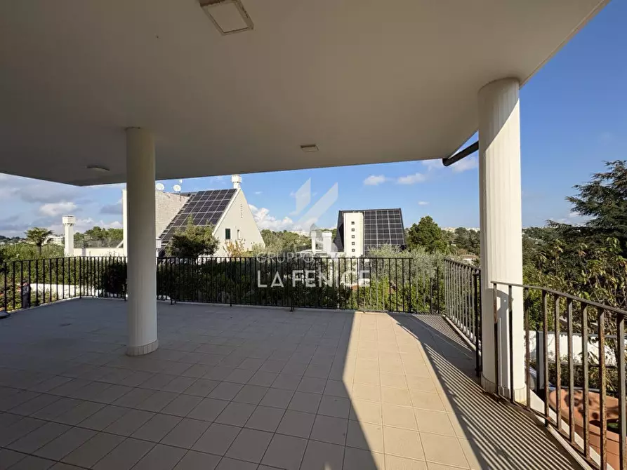 Immagine 102 di Villa in vendita  in Via Massafra 1 a Martina Franca