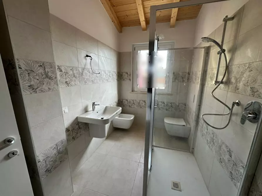 Immagine 14 di Villetta a schiera in affitto  in VIA SASSE a Verona