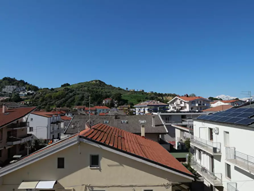 Immagine 26 di Appartamento in vendita  a Montesilvano