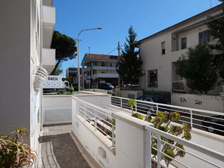 Immagine 35 di Appartamento in vendita  a Montesilvano