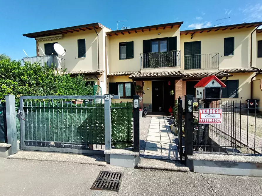Immagine 1 di Villetta a schiera in vendita  a Tuoro Sul Trasimeno