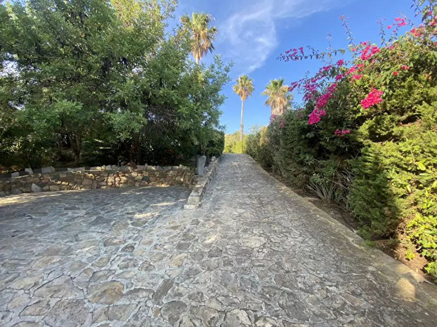 Immagine 20 di Casa indipendente in vendita  in Villasimius Viale Matteotti a Cagliari