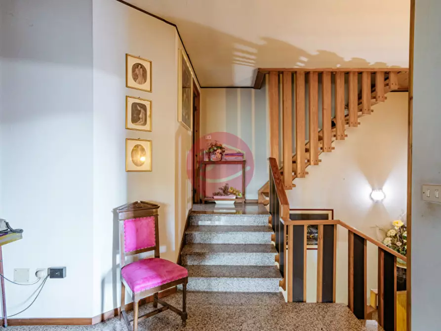 Immagine 10 di Villa in vendita  a Rimini