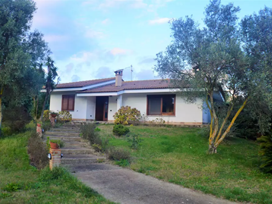 Immagine 1 di Casa indipendente in vendita  in strada consortile a Marrubiu