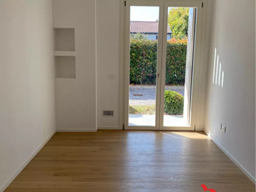 Immagine 9 di Appartamento in vendita  in Via della Fonda a Noale