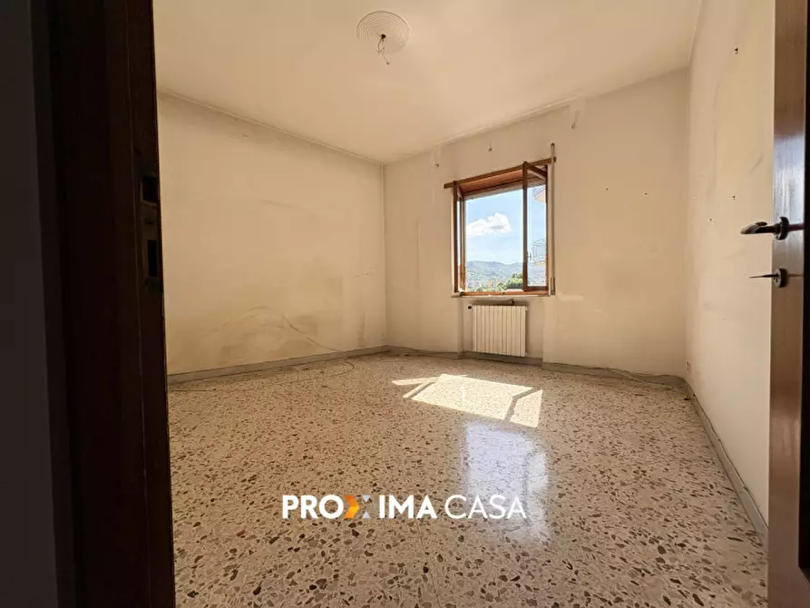 Immagine 3 di Appartamento in vendita  in Via Pietro del Pezzo 69 a Salerno