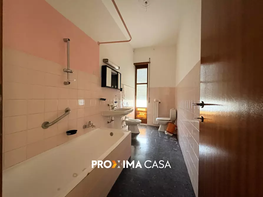 Immagine 16 di Appartamento in vendita  in Via Pietro del Pezzo 69 a Salerno