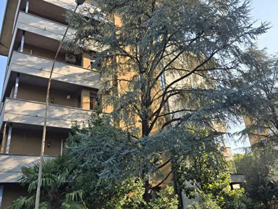 Immagine 1 di Appartamento in vendita  in Via Leonardo Da Vinci, 16 a Parma