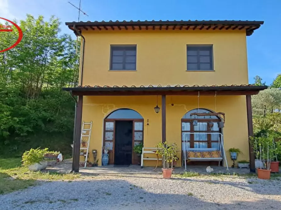 Immagine 3 di Villa in vendita  in Via Montecarlo a San Giovanni Valdarno