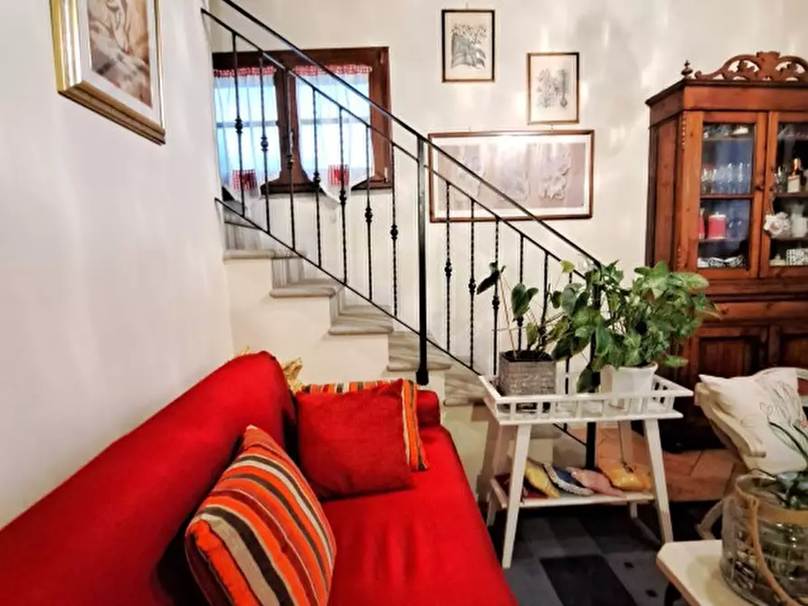 Immagine 11 di Villa in vendita  in Via Montecarlo a San Giovanni Valdarno