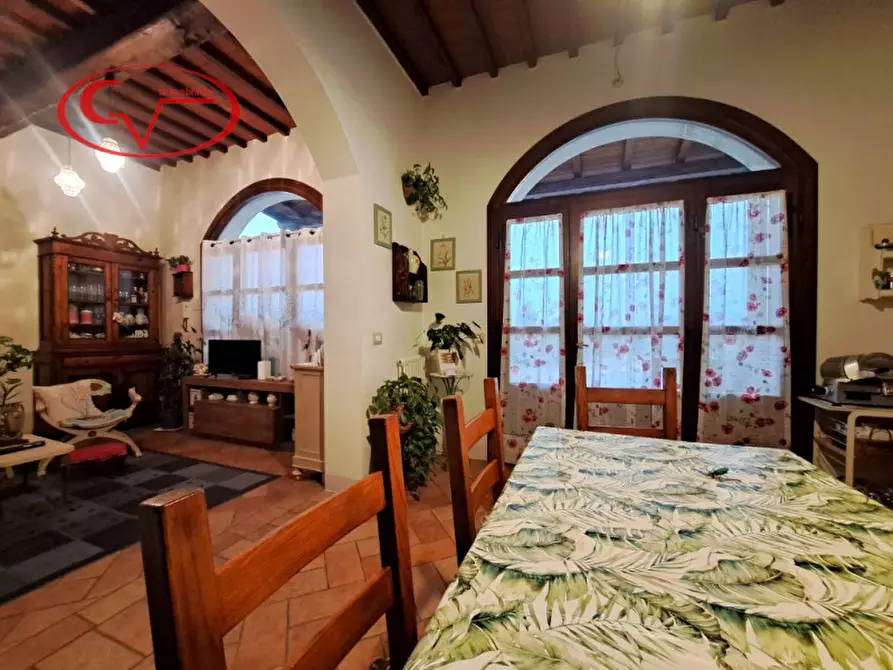 Immagine 16 di Villa in vendita  in Via Montecarlo a San Giovanni Valdarno