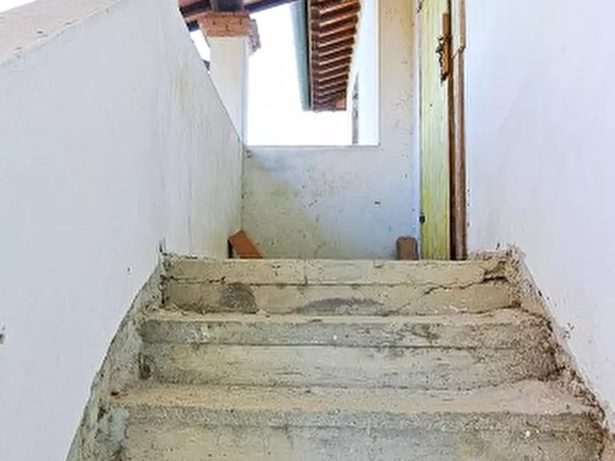 Immagine 24 di Villa in vendita  in Via Montecarlo a San Giovanni Valdarno