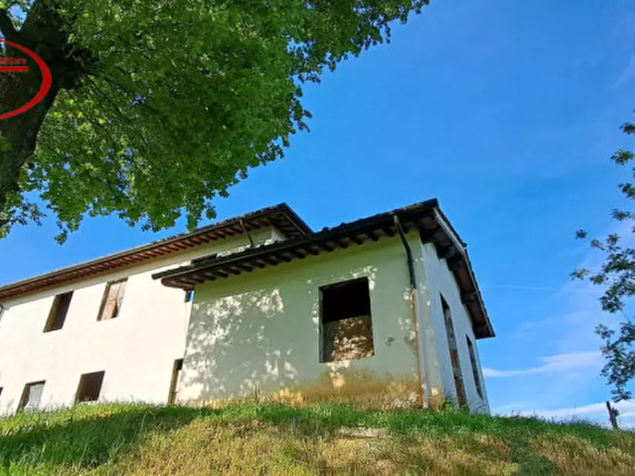 Immagine 29 di Villa in vendita  in Via Montecarlo a San Giovanni Valdarno