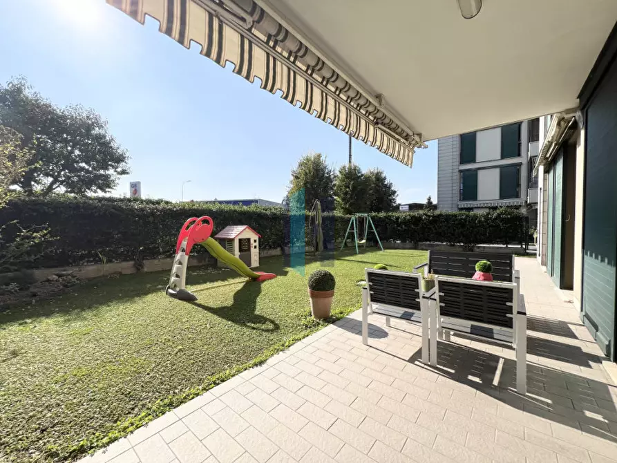 Immagine 8 di Appartamento in vendita  in Via Volturno a Brescia