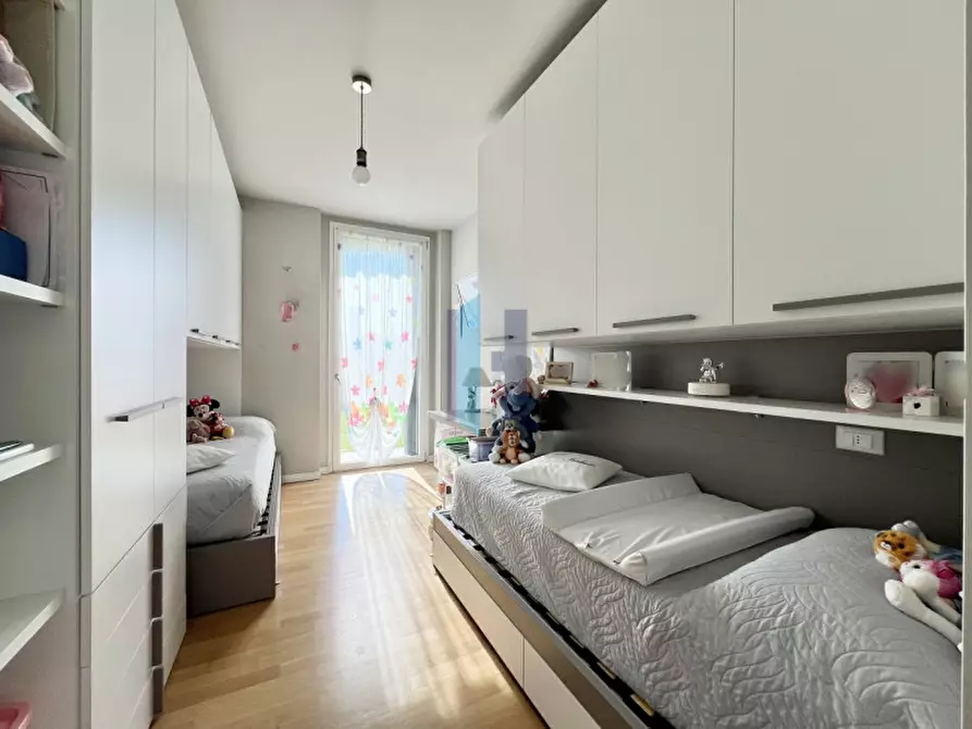 Immagine 15 di Appartamento in vendita  in Via Volturno a Brescia