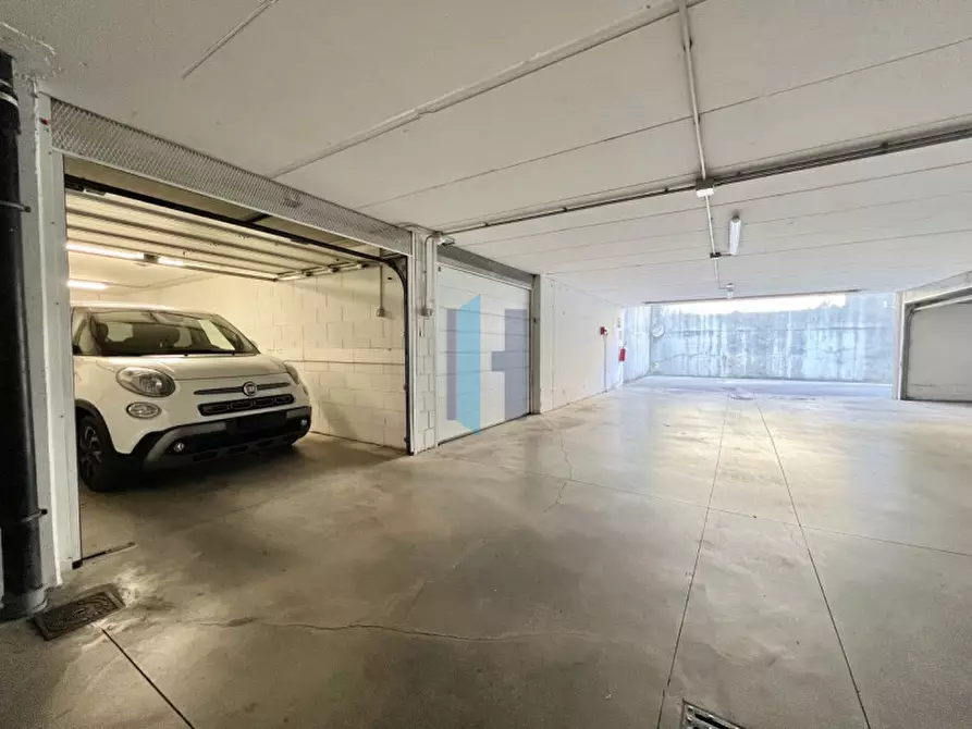 Immagine 22 di Appartamento in vendita  in Via Volturno a Brescia