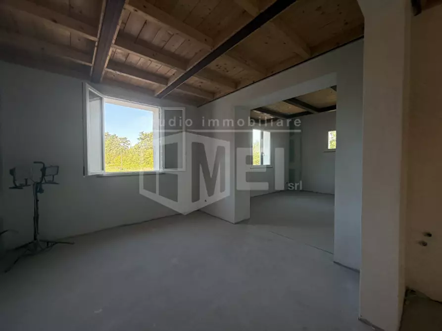 Immagine 9 di Appartamento in vendita  in Via Fonte della Puzzolente a Livorno