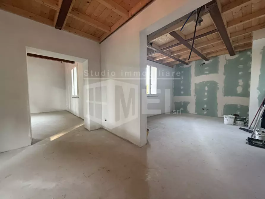 Immagine 9 di Appartamento in vendita  in VIA FONTE DELLA PUZZOLENTE a Livorno