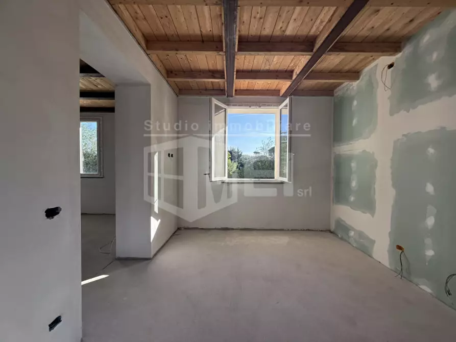 Immagine 11 di Appartamento in vendita  in VIA FONTE DELLA PUZZOLENTE a Livorno