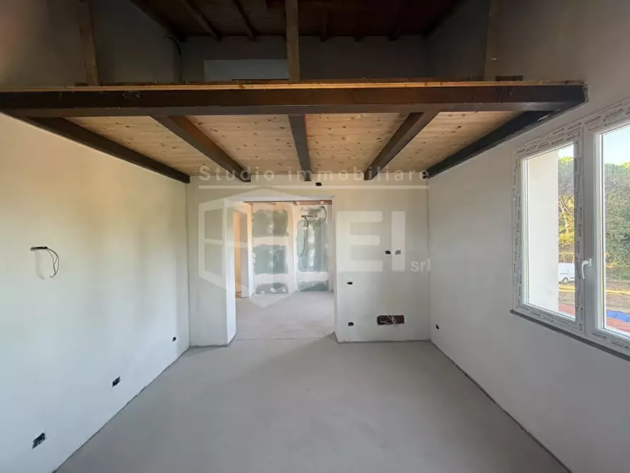 Immagine 16 di Appartamento in vendita  in VIA FONTE DELLA PUZZOLENTE a Livorno