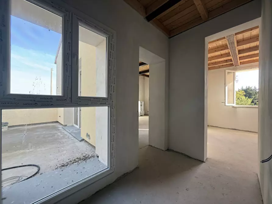 Immagine 16 di Appartamento in vendita  in VIA FONTE DELLA PUZZOLENTE a Livorno