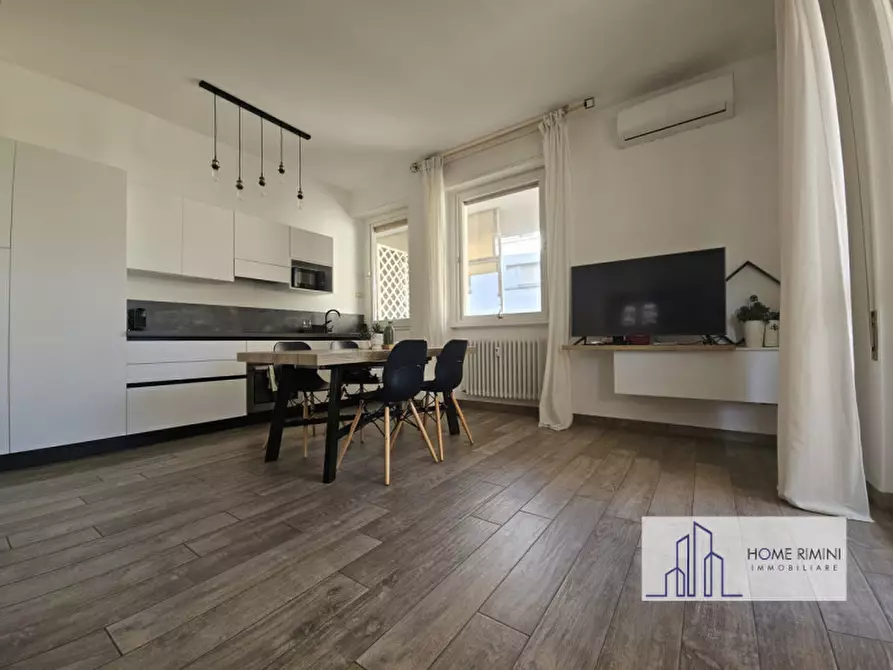 Immagine 2 di Appartamento in vendita  in Viale Dandolo 32 a Rimini