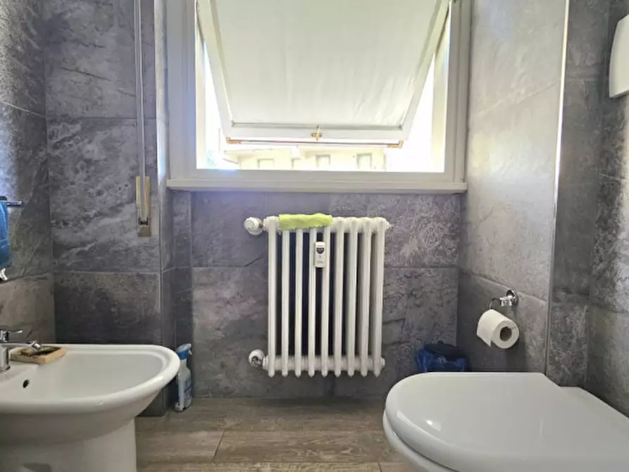 Immagine 32 di Appartamento in vendita  in Viale Dandolo a Rimini