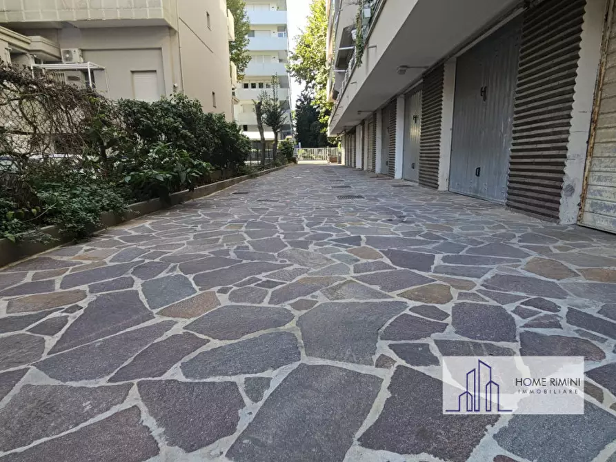 Immagine 75 di Appartamento in vendita  in Viale Dandolo a Rimini