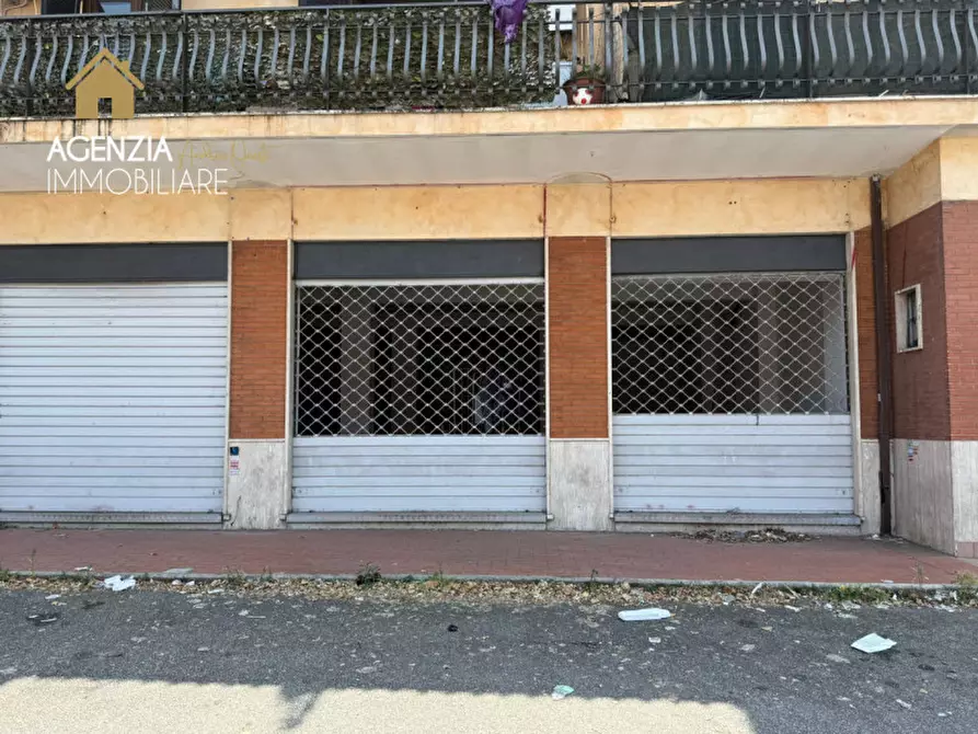 Immagine 2 di Attività commerciale in vendita  in via prenestina 1186 a Roma