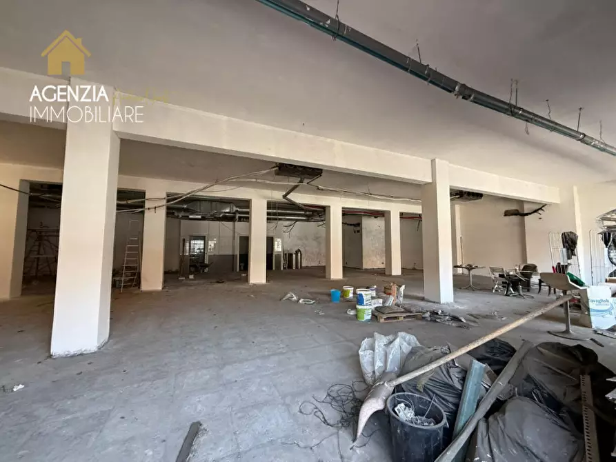 Immagine 6 di Attività commerciale in vendita  in via prenestina 1186 a Roma