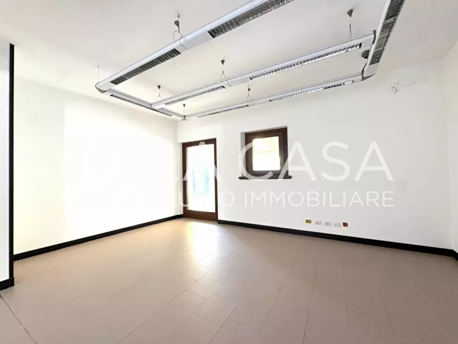 Immagine 7 di Negozio in affitto  in Piazza Garibaldi, 39 a Spilimbergo