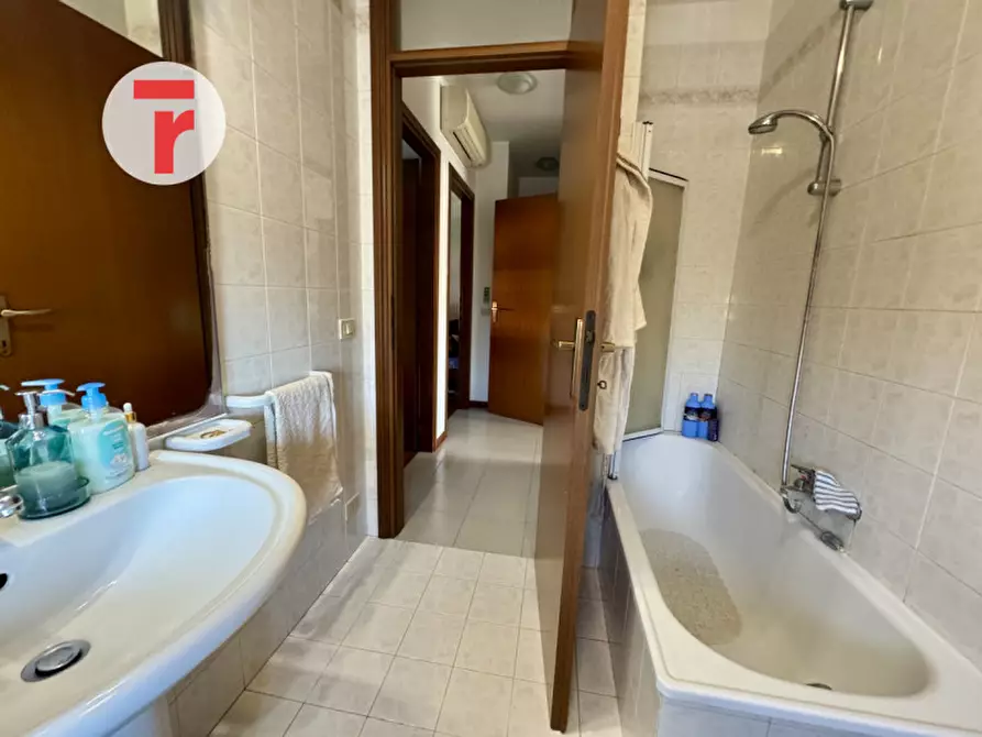 Immagine 9 di Appartamento in vendita  in paluello a Stra