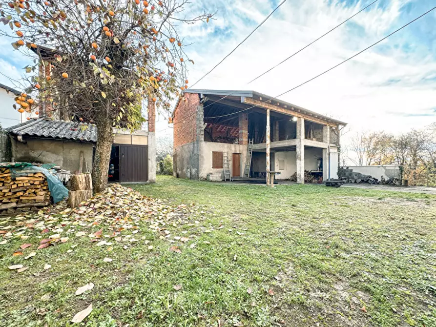 Immagine 5 di Villetta a schiera in vendita  in Via Giuseppe Nobile 6 a Gattico-Veruno