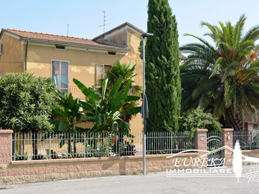 Immagine 1 di Casa indipendente in vendita  in Via Roma 160 a Castiglione Del Lago