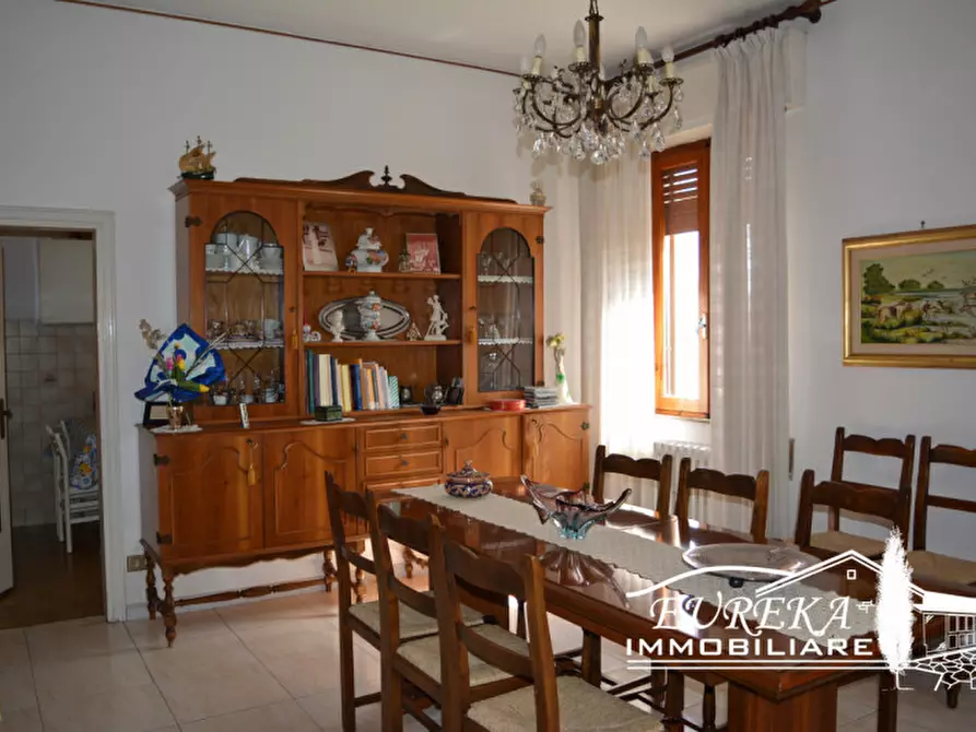 Immagine 5 di Casa indipendente in vendita  in Via Roma 160 a Castiglione Del Lago