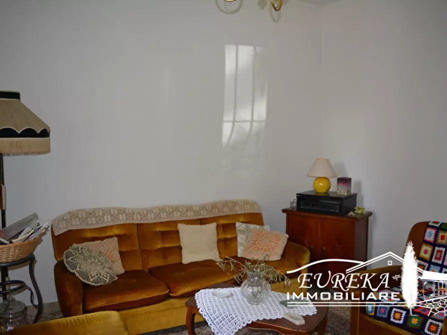 Immagine 8 di Casa indipendente in vendita  in Via Roma 160 a Castiglione Del Lago