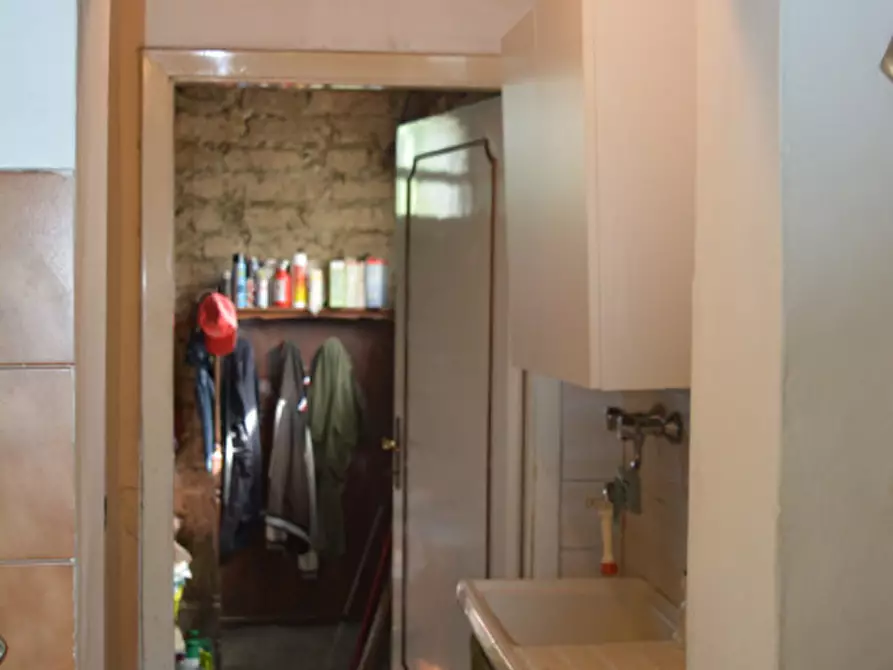 Immagine 11 di Casa indipendente in vendita  in Via Roma 160 a Castiglione Del Lago