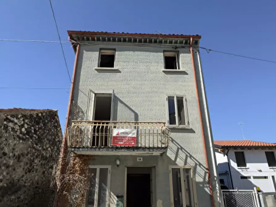 Immagine 2 di Casa indipendente in vendita  in Via Olmo, 64 a Carrè