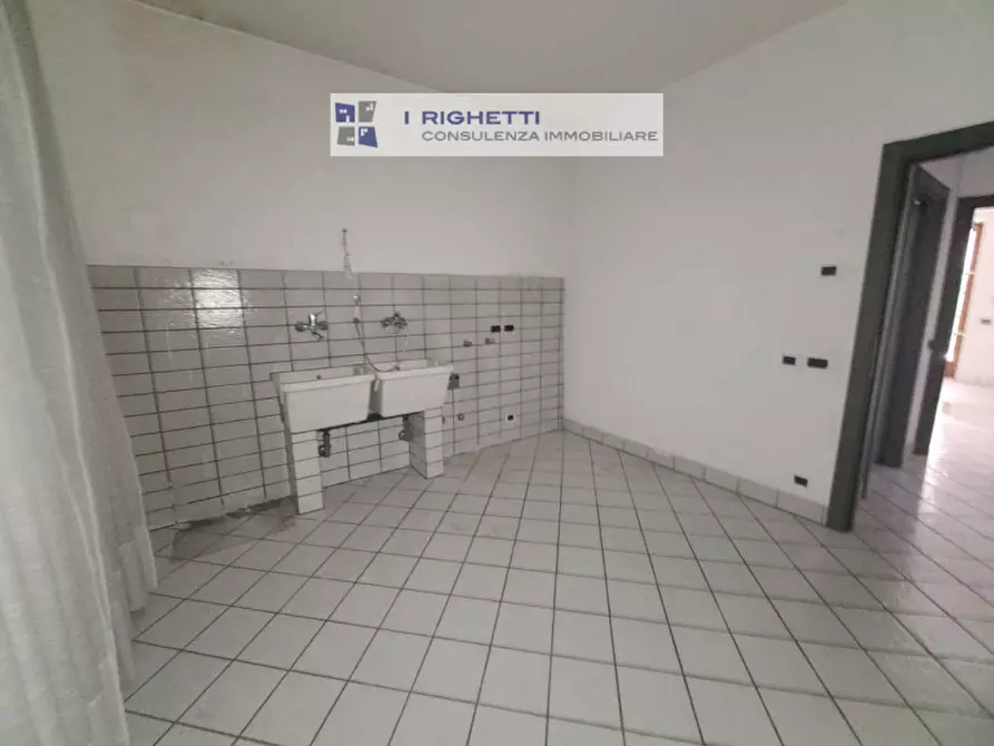 Immagine 7 di Villa in vendita  in Via Catania a Verona