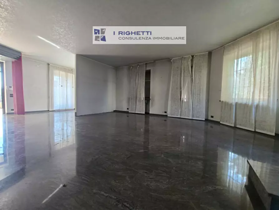 Immagine 9 di Villa in vendita  in Via Catania a Verona