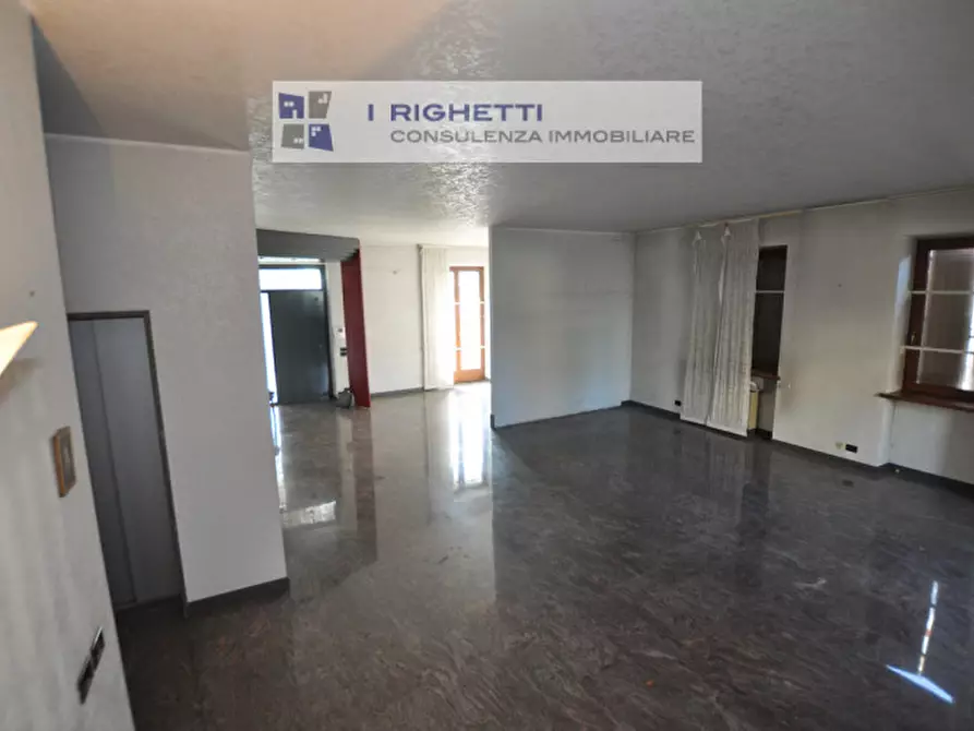 Immagine 21 di Villa in vendita  in Via Catania a Verona