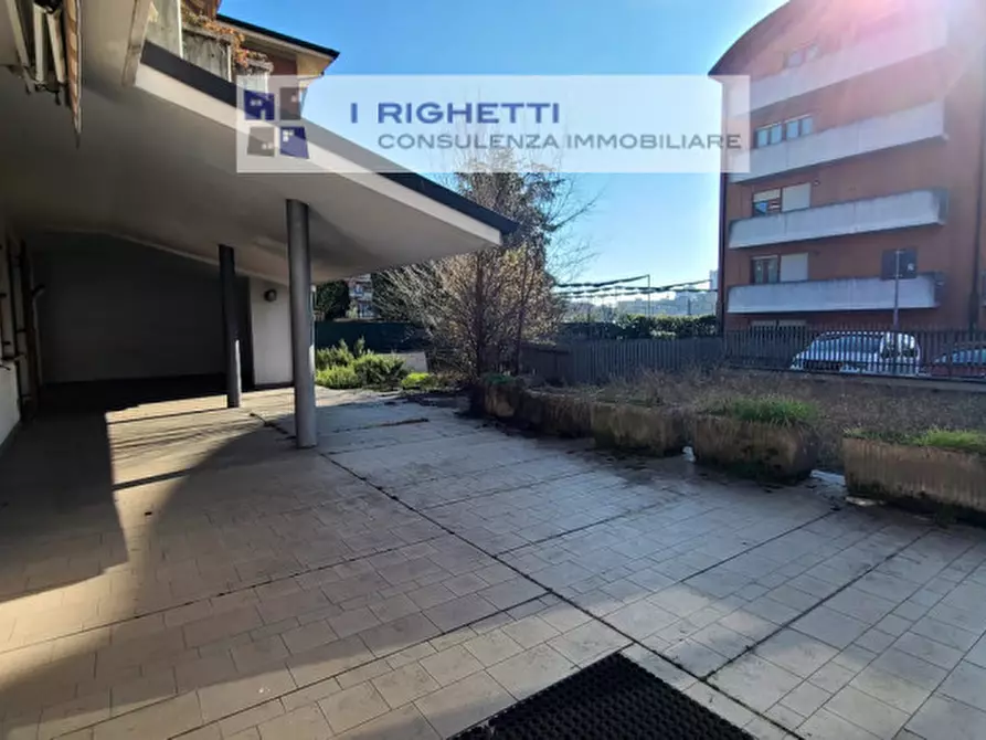 Immagine 24 di Villa in vendita  in Via Catania a Verona