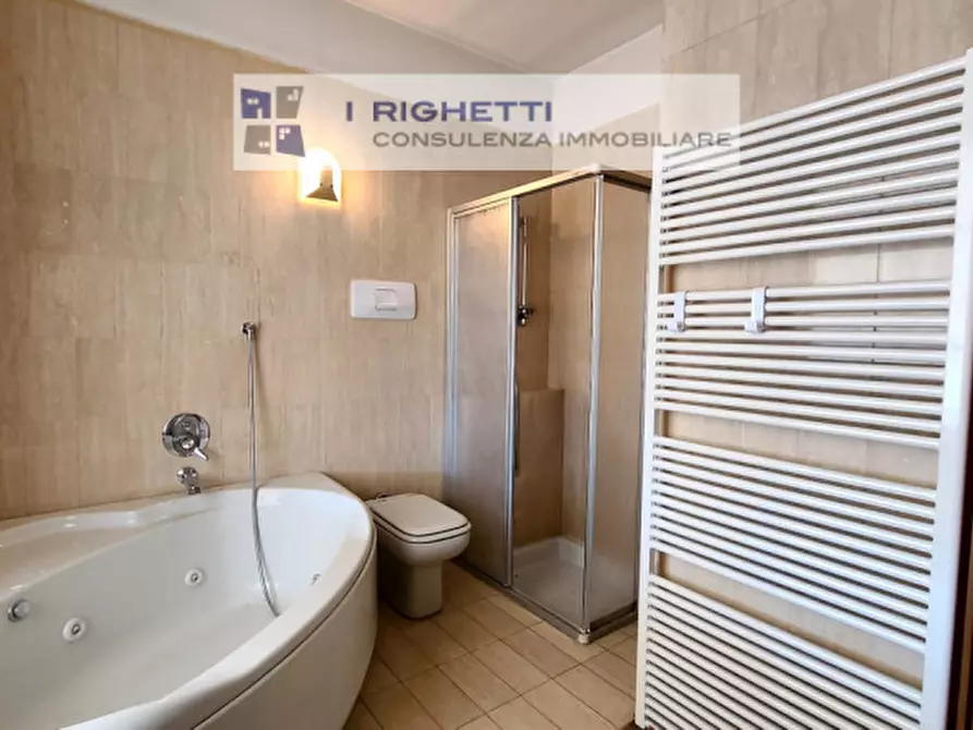 Immagine 42 di Villa in vendita  in Via Catania a Verona