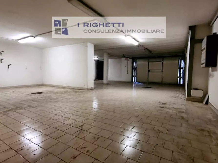 Immagine 45 di Villa in vendita  in Via Catania a Verona