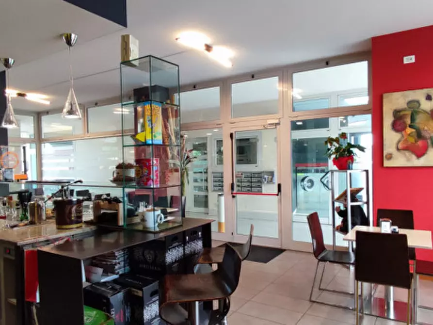 Immagine 1 di Attività commerciale in vendita  in piazza davide franceschetti 8 a Istrana