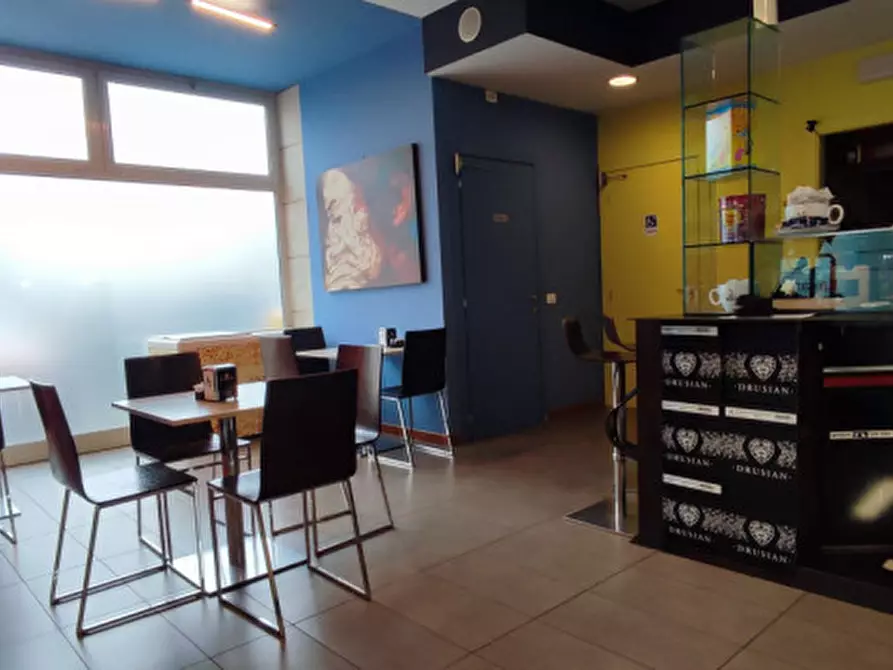 Immagine 4 di Attività commerciale in vendita  in piazza davide franceschetti 8 a Istrana