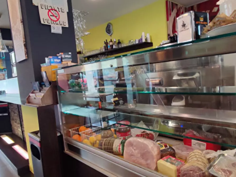 Immagine 12 di Attività commerciale in vendita  in piazza davide franceschetti 8 a Istrana