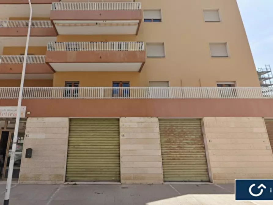 Immagine 1 di Magazzino in vendita  in Via Fratelli Rosselli a Sassari