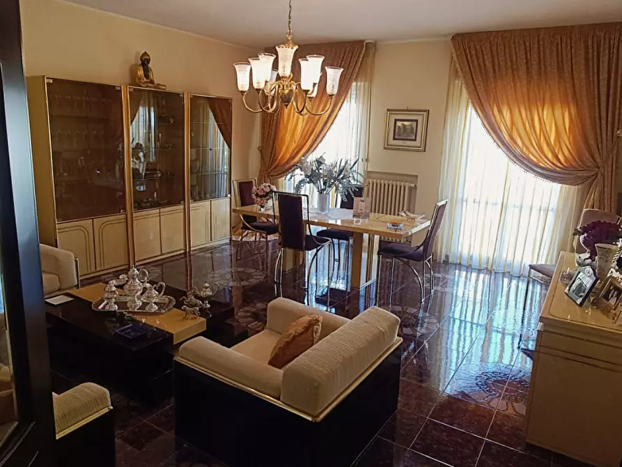 Immagine 6 di Casa indipendente in vendita  in VIALE PALMIRO TOGLIATTI, 26 a Andria